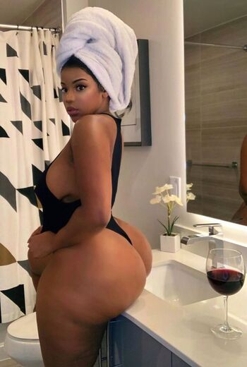 Full leaked Brianna amor private onlyfans photo