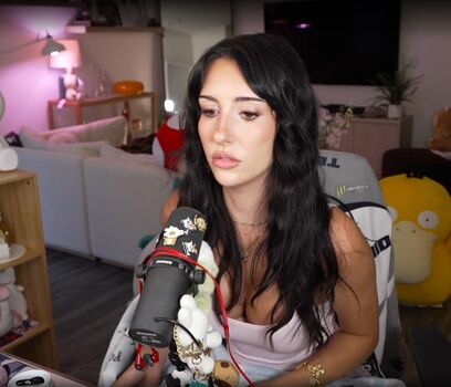 Full leaked Brieanneroksa private onlyfans photo