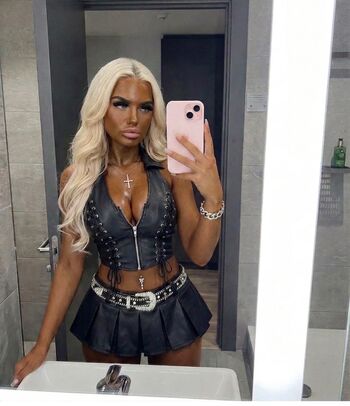 Full leaked British chavs private onlyfans photo