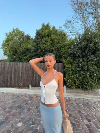 Full leaked Brontesheppeard private onlyfans photo