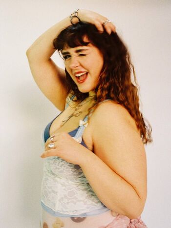 Full leaked Thai girls / private onlyfans photo