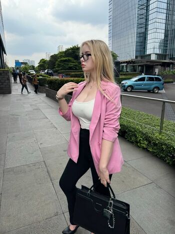 Bulebarbie_official