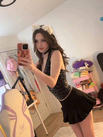 Full leaked Bunnygirlbree  page private onlyfans photo