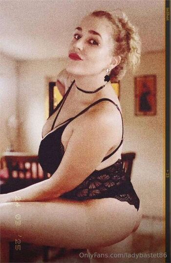 Busty Goddess