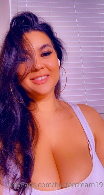 Full leaked Buttercream private onlyfans photo