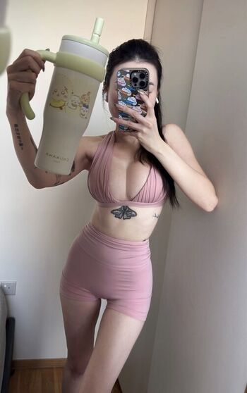 Full leaked Cagedbutterflies private onlyfans photo