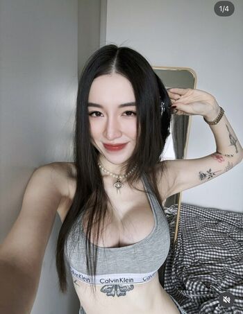 Full leaked Cagedbutterflies private onlyfans photo