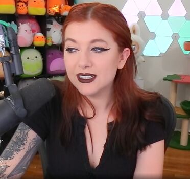 Full leaked Cahlaflour private onlyfans photo