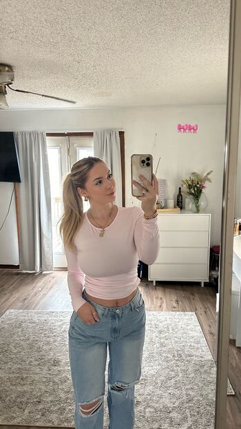 Full leaked Caitlin betterly private onlyfans photo