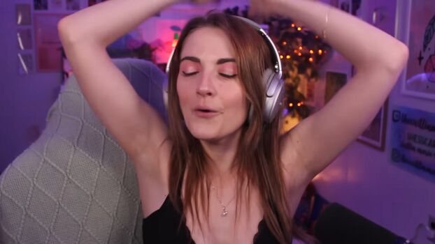 Full leaked Caitlin marie reacts page private onlyfans photo
