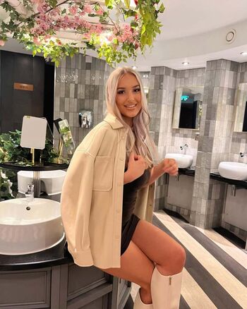 Full leaked Caitlin perriam private onlyfans photo