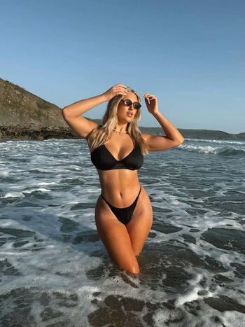 Full leaked Caitlin perriam private onlyfans photo