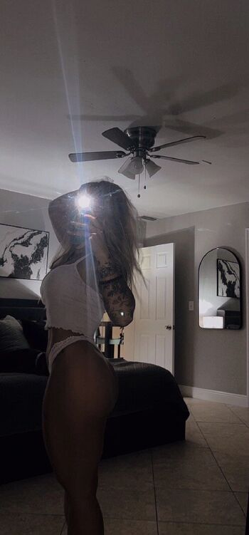 Full leaked Caleigh mackenzie page private onlyfans photo