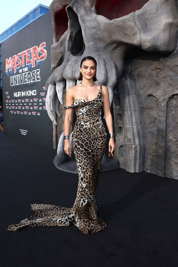 Camila Mendes