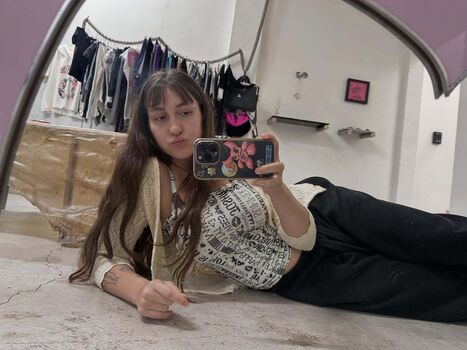 Full leaked Cammimu private onlyfans photo