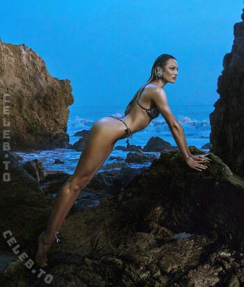 Full leaked Candice swanepoel private onlyfans photo