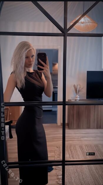 Full leaked Cara lb private onlyfans photo