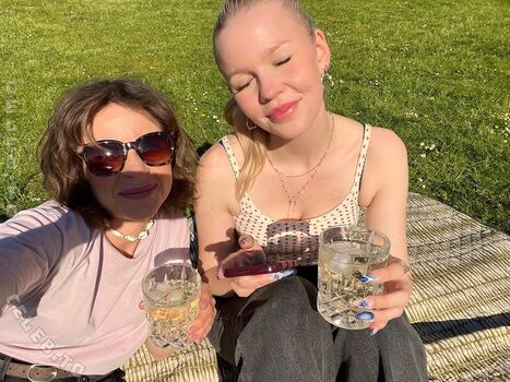 Full leaked Cara lb private onlyfans photo