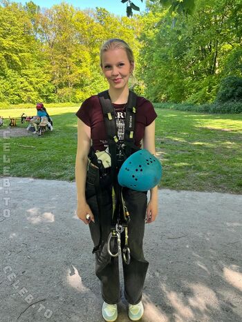 Full leaked Cara lb private onlyfans photo