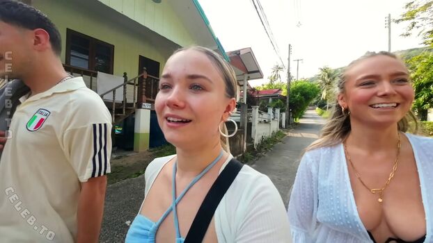 Full leaked Caramella private onlyfans photo