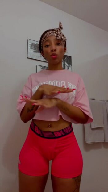 Full leaked Caramellbabyy private onlyfans photo
