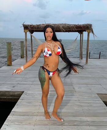 Full leaked Cardi b private onlyfans photo