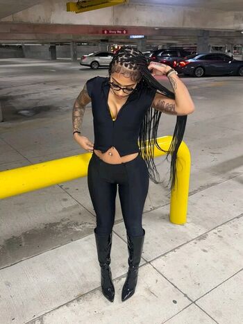 Full leaked Carenavonchae private onlyfans photo