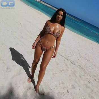 Full leaked Carli bel private onlyfans photo