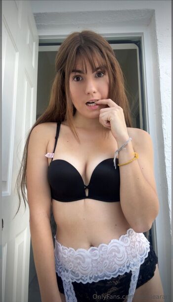 Full leaked Cassie aran page private onlyfans photo