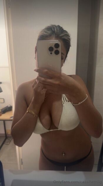 Full leaked Cassiliten private onlyfans photo