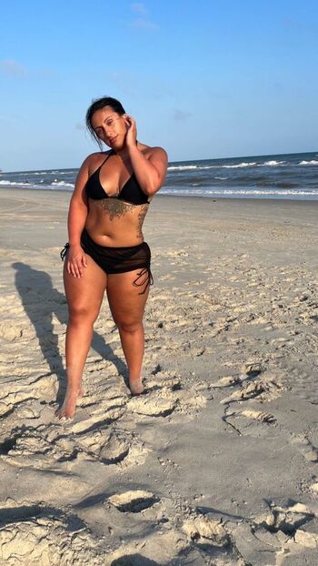 Full leaked Cboogiexx private onlyfans photo