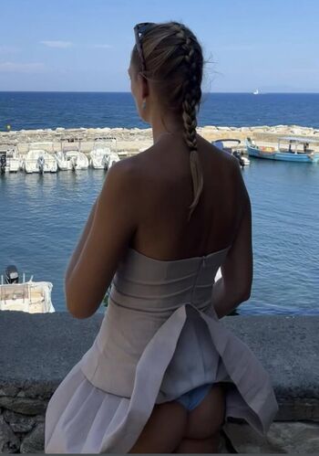 Full leaked Cecile fourrier private onlyfans photo