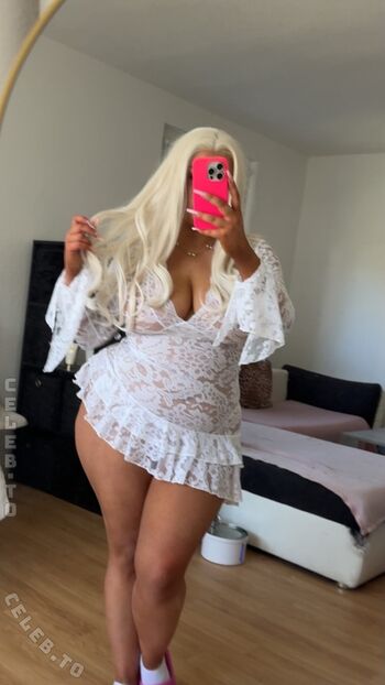 Full leaked Celinejjc private onlyfans photo
