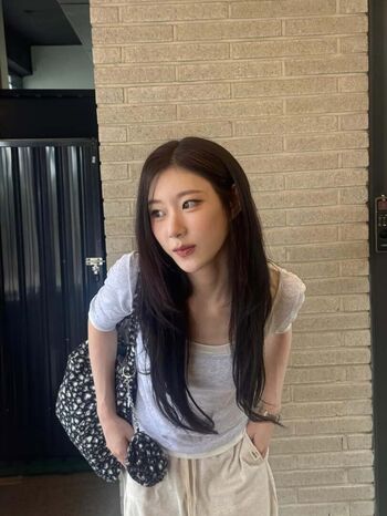 Full leaked Chaeryeong private onlyfans photo