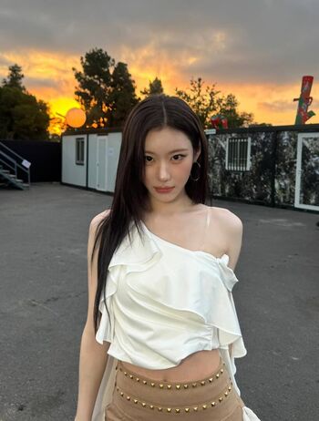 Full leaked Chaeryeong page private onlyfans photo