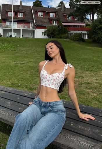 Full leaked Chanel soerholt private onlyfans photo