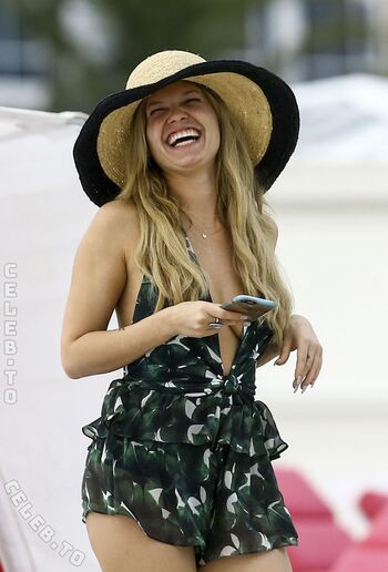 Full leaked Chanel west coast private onlyfans photo