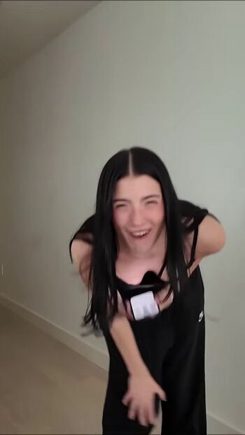 Full leaked Charli d amelio page private onlyfans photo