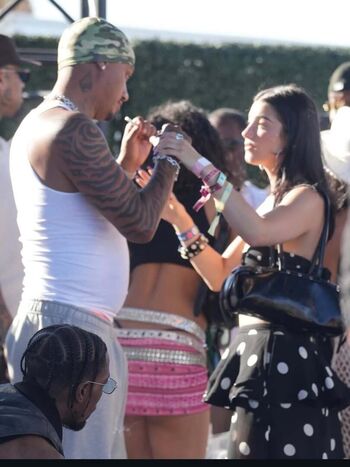 Full leaked Charli d amelio private onlyfans photo