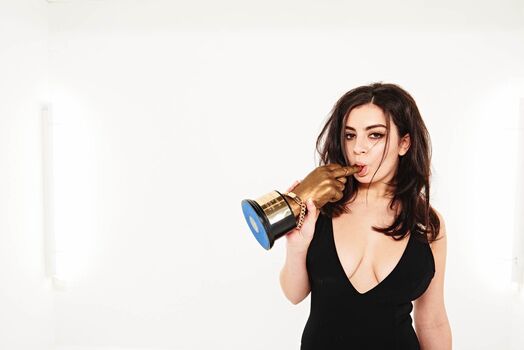 Full leaked Charli xcx page private onlyfans photo