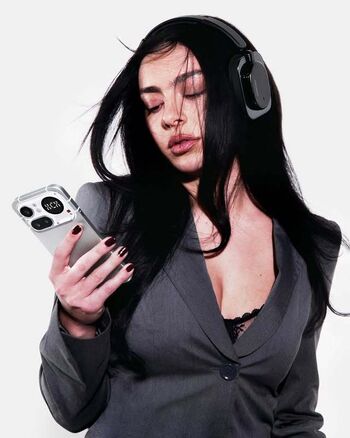 Full leaked Charli xcx page private onlyfans photo