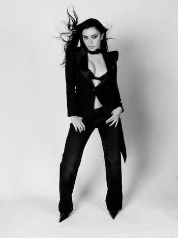 Full leaked Charli xcx page private onlyfans photo