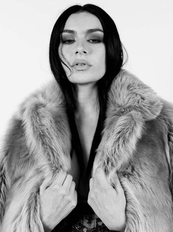 Full leaked Charli xcx private onlyfans photo