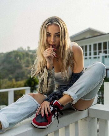 Full leaked Charly jordan  page private onlyfans photo