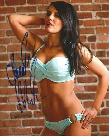 Cheerleader Melissa