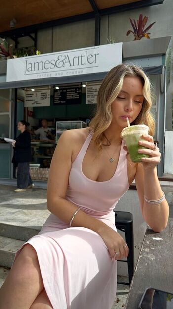 Chelsea Mayer