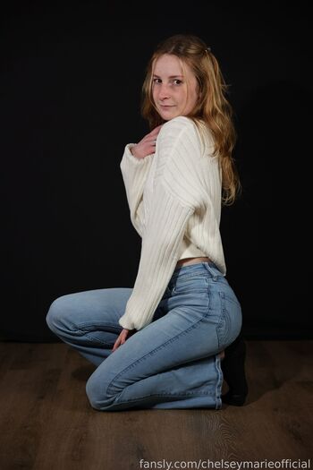 chelseymarieofficial