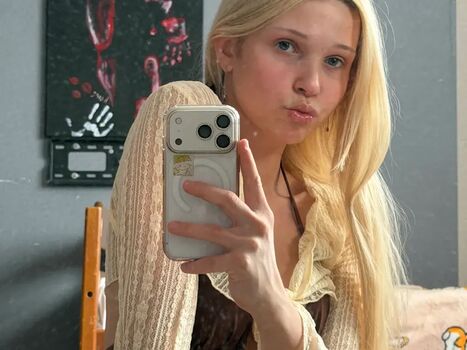 Full leaked Cherrylholme private onlyfans photo