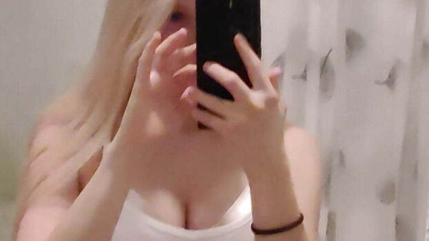 Full leaked Cherrylholme private onlyfans photo