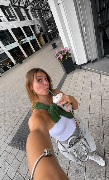 Full leaked Cheyennemariella private onlyfans photo
